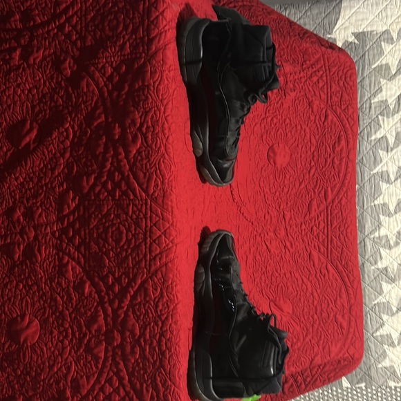 Jordan 11 Retro Cap and Gown size 12 - Picture 2 of 3